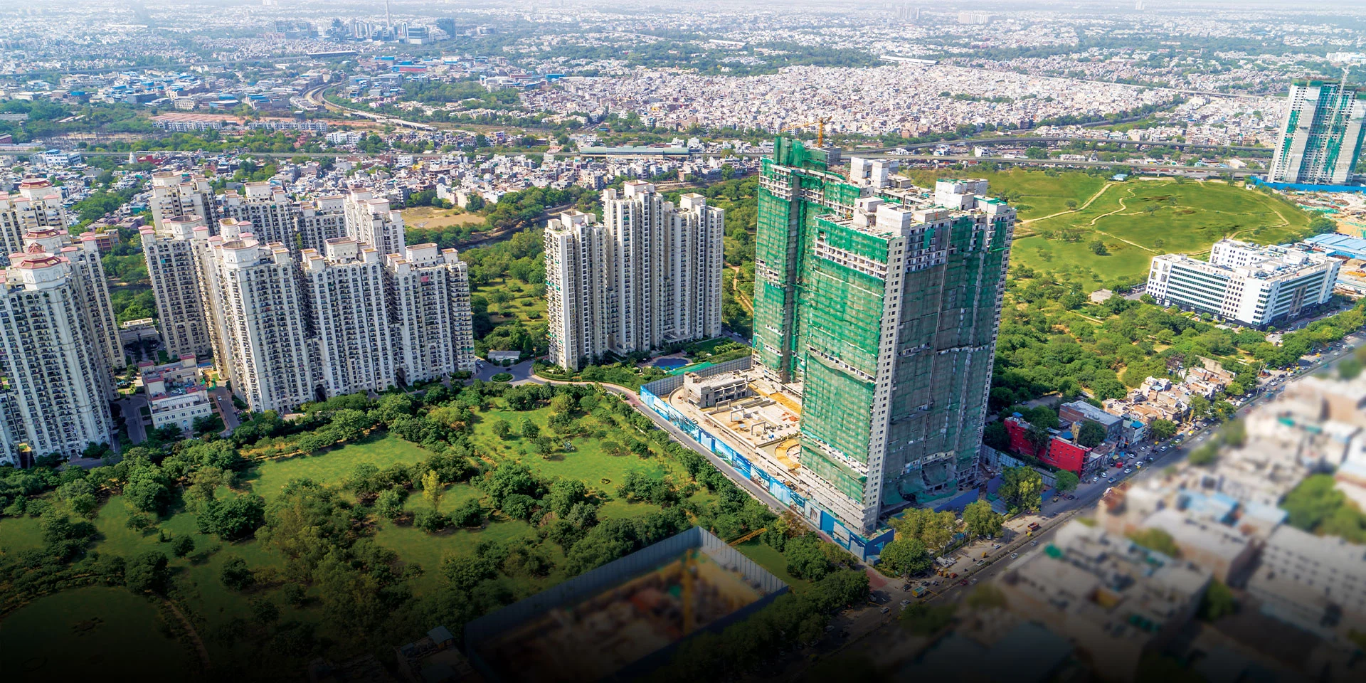 dlf-one-midtown-banner